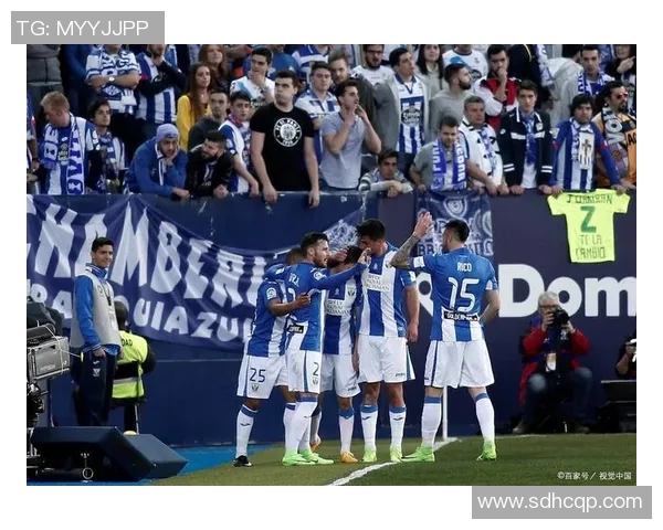 英超切尔西球队：切尔西足球俱乐部在英超联赛中的发展历程与成就