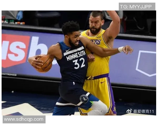 以NBA总冠军球队为核心，探讨历史传奇与未来发展路径的深度分析