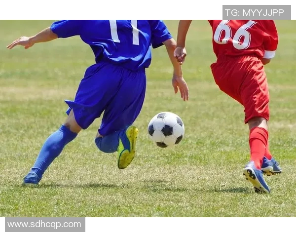 足球技巧解析：从基本控球到高阶技术，全面提升球员综合能力的实战指南