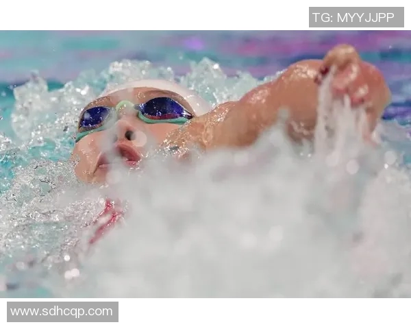 仰泳基本技巧详解与训练方法提升游泳效果的关键要点