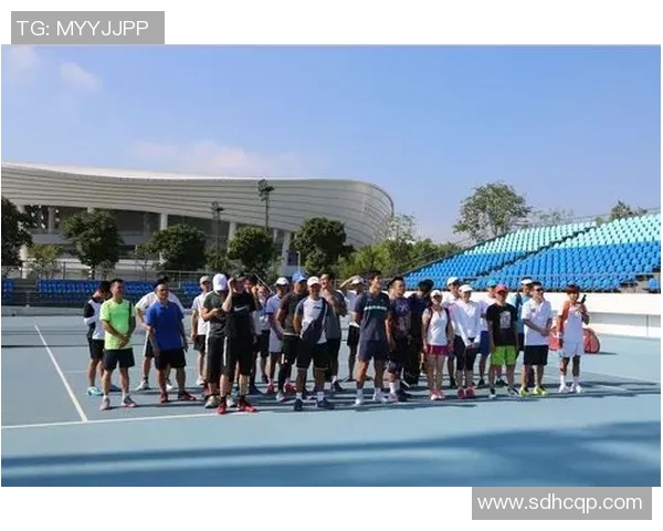 上海网球队的比赛经验揭秘:网球巨献背后的故事与技巧探讨 上海网球队的比赛经验揭秘:网球巨献背后的故事与技巧探讨