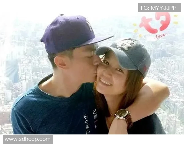 内娱圈与足球明星的奇妙交集探讨与背后的故事揭秘